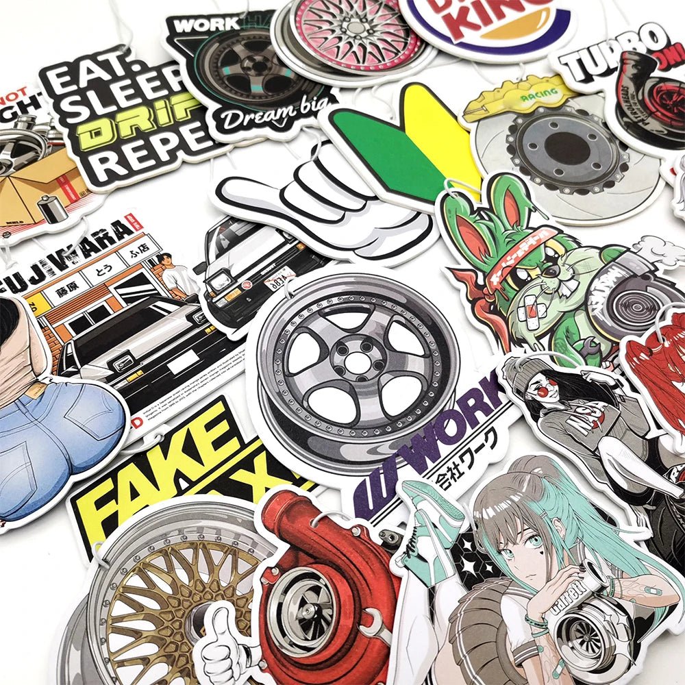 JDM „Sexy Girl“ Auto - Lufterfrischer – Rückspiegel Duftanhänger | Turbo Style Car Accessory - Sahin Orginals